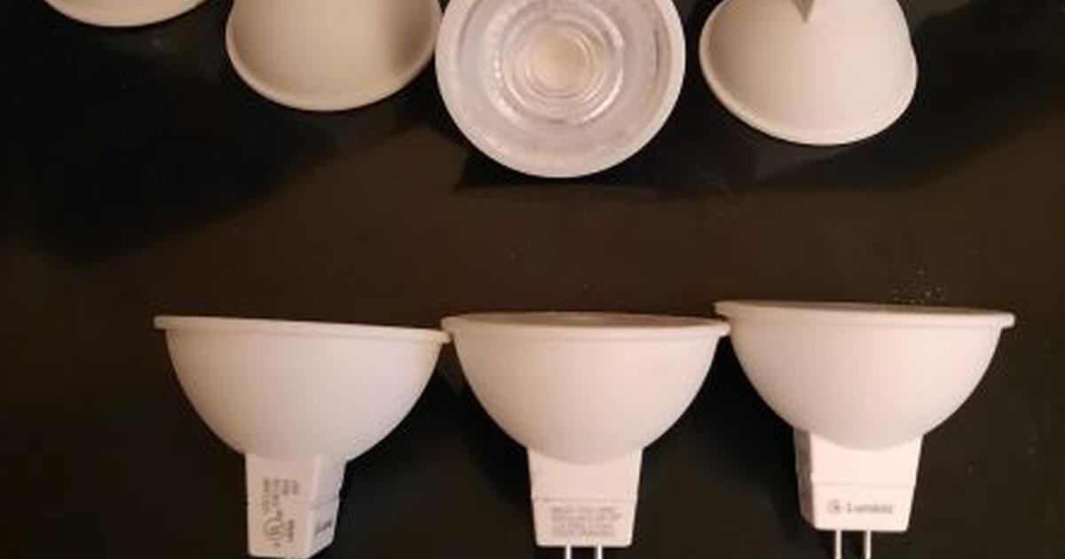 LED lightbulbs (5 bulbs Luminiz brand) for 10 in Mississauga, ON