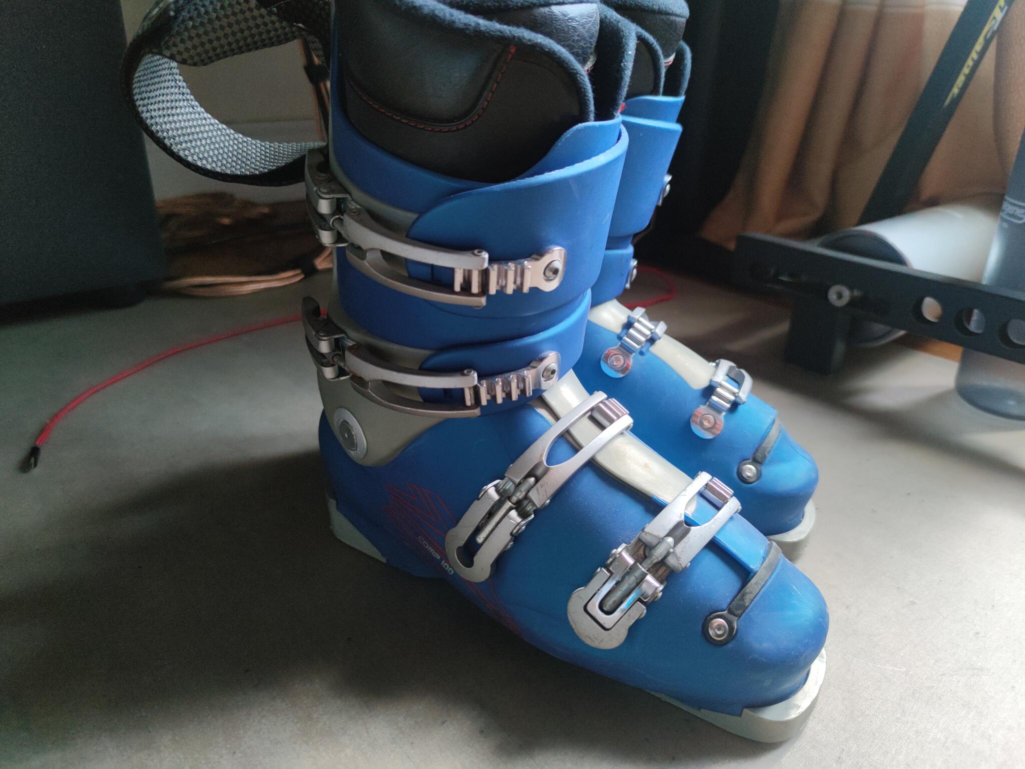 10.5 mens ski boots